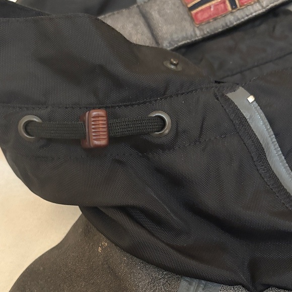 Napapijri Black and Gray Ski Jacket Size L - Picture 15 of 16